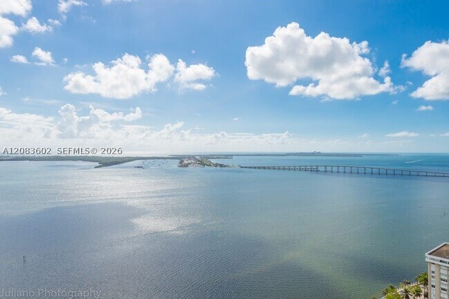 Building Photo - 1331 Brickell Bay Dr Unit 3505