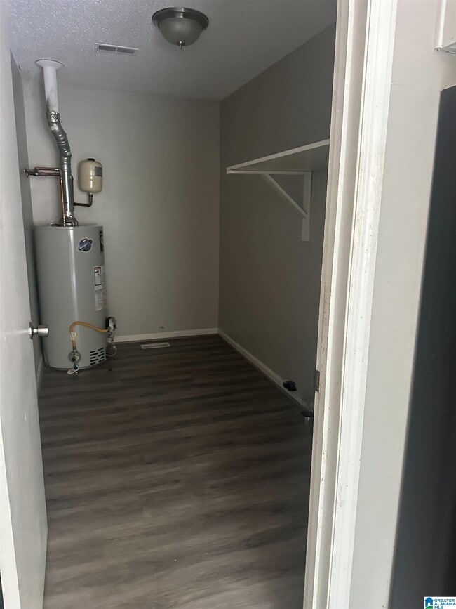 Photo - 1824 Dry Creek Cir