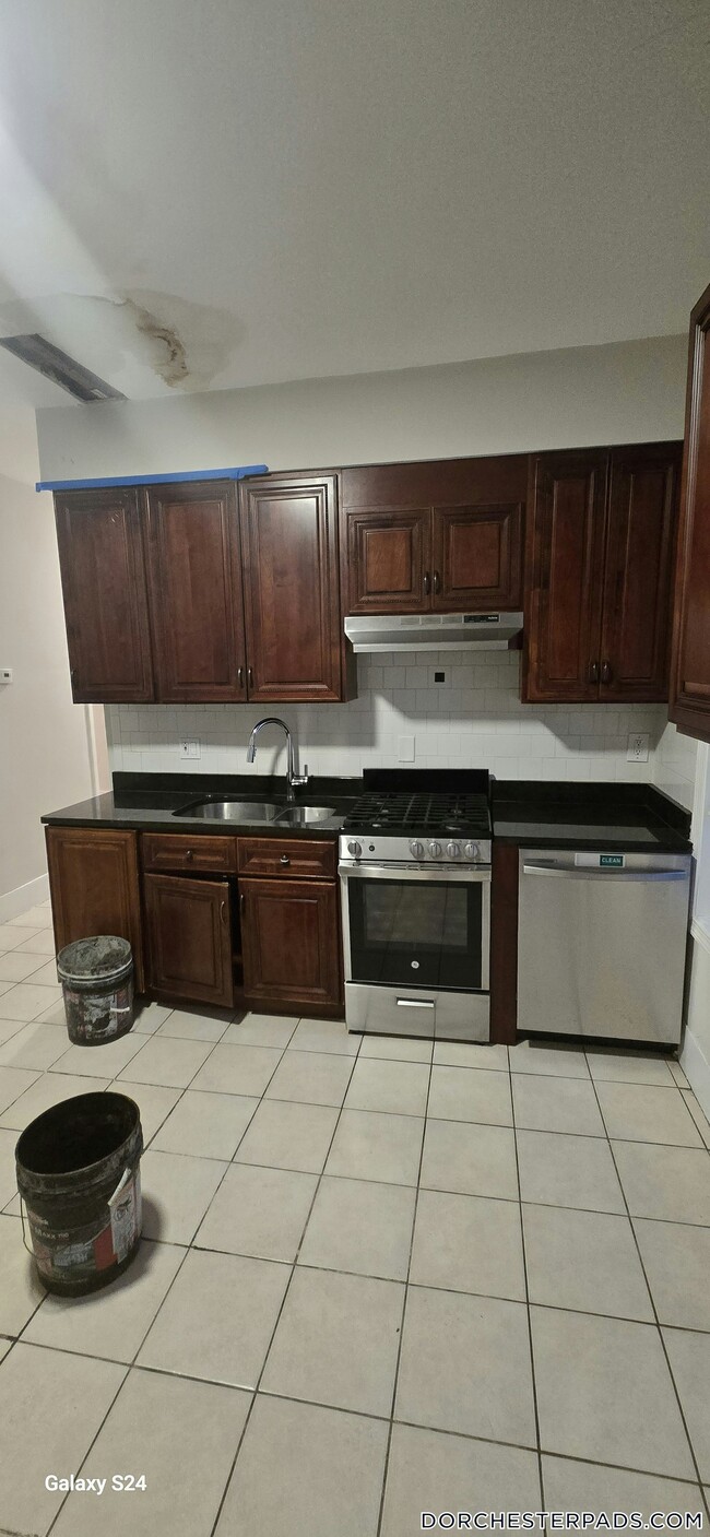 Photo - 24 Maryland St Unit 3