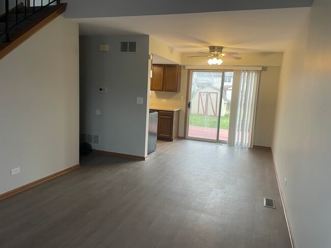 Photo - 1793 Goddard Ln