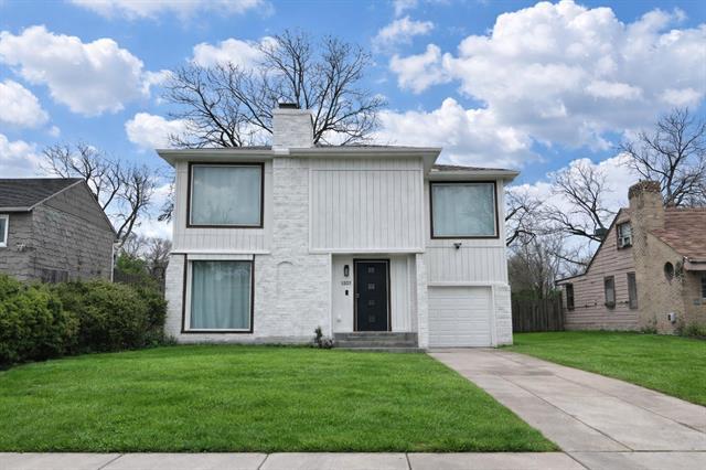 Building Photo - 5202 Pershing St