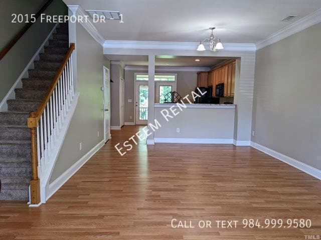 Photo - 2015 Freeport Dr