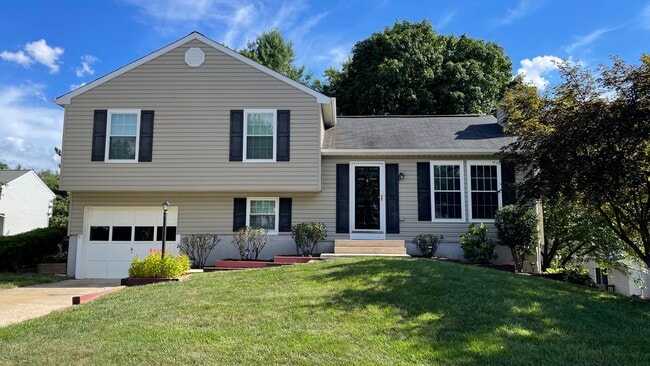 Photo - 8559 Wheatfield Way