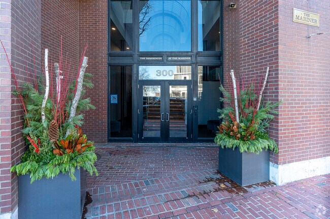 Entrada principal - The Mariner Condominiums