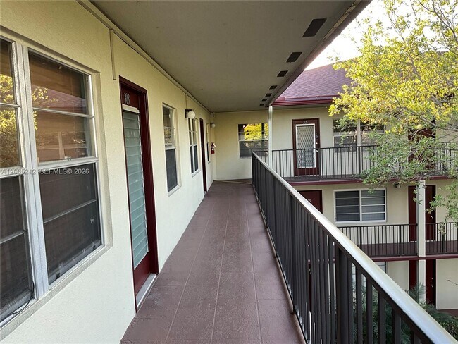 Photo - 150 SW 134th Way Unit 304R