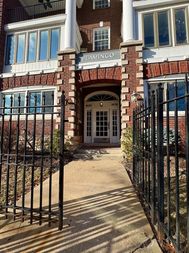 Photo - 4436 Mill Creek Pky Unidad 3S