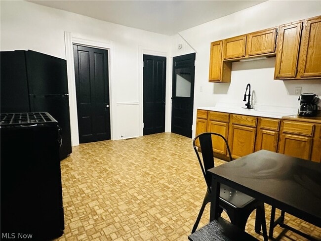 Photo - 1419 E 47th St Unidad DOWN