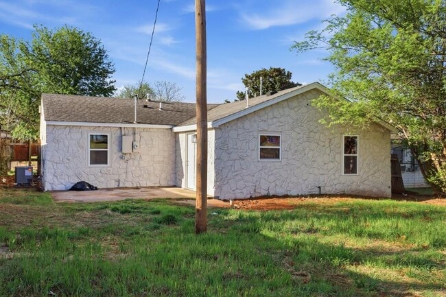 Photo - 1143 SE 19th St