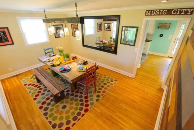 Photo - 565 Whispering Hills Dr