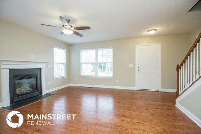 Photo - 681 Smoky Mountains Dr