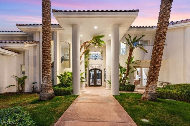 Building Photo - 2057 Troon Dr