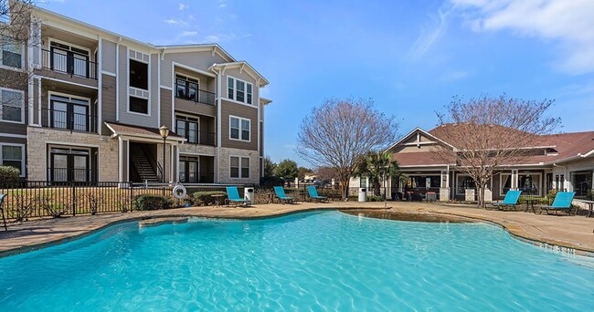 Photo - Parkway Grande Apartment Homes
