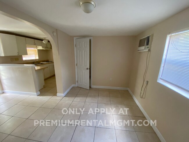 Photo - 2330 S Ferncreek Ave
