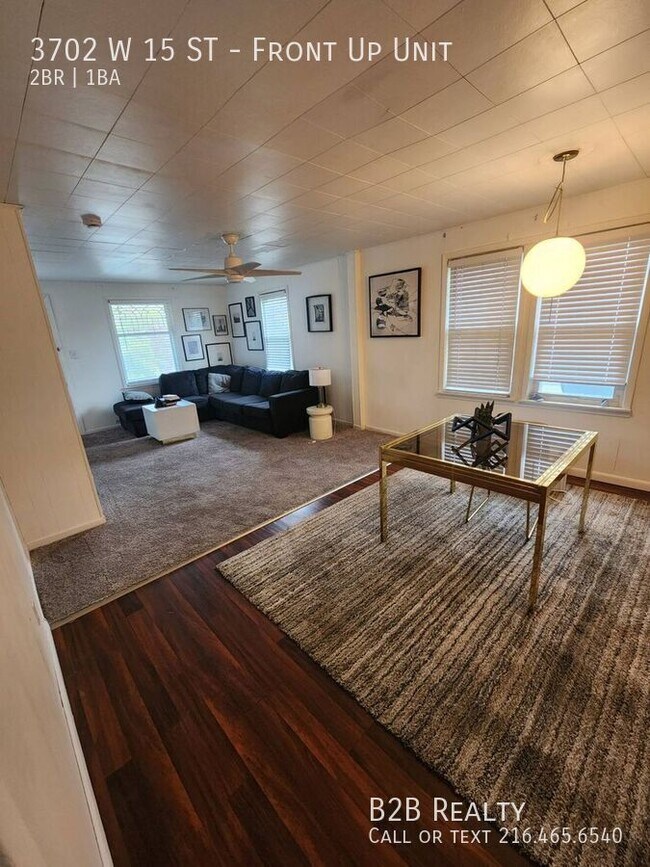 Photo - 3702 W 15th St Unidad Front Up