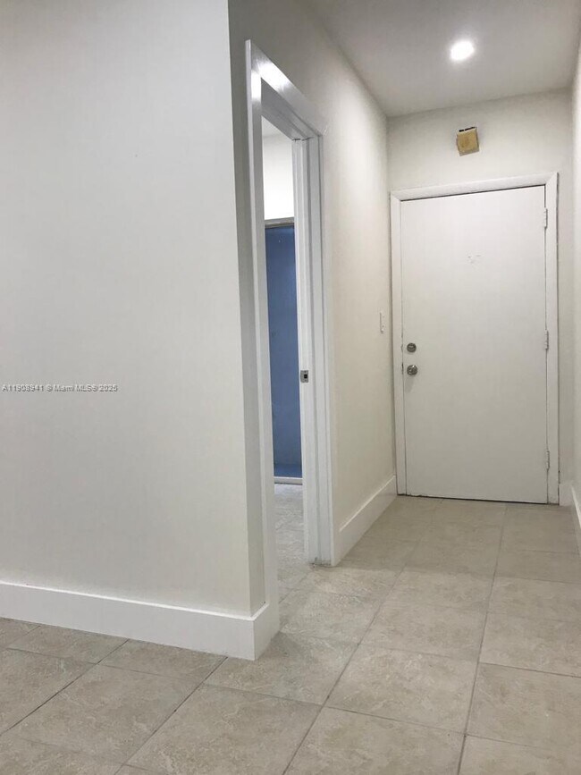 Photo - 1951 NE 167th St Unit 4