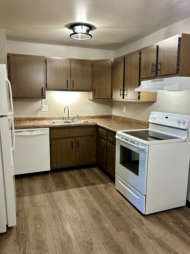 Photo - 1614 E Harding Dr