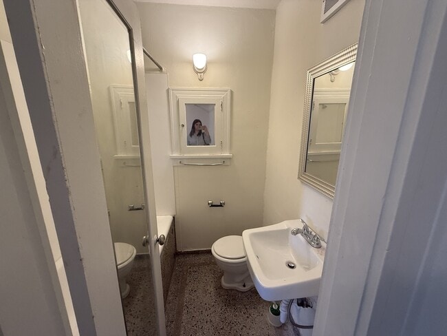 Photo - 16 N Broadway St Unit 33