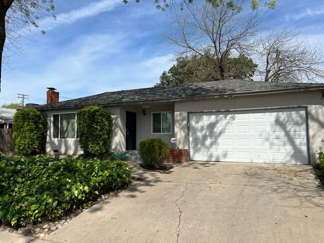 Photo - Single story close to shopping and freeway access!