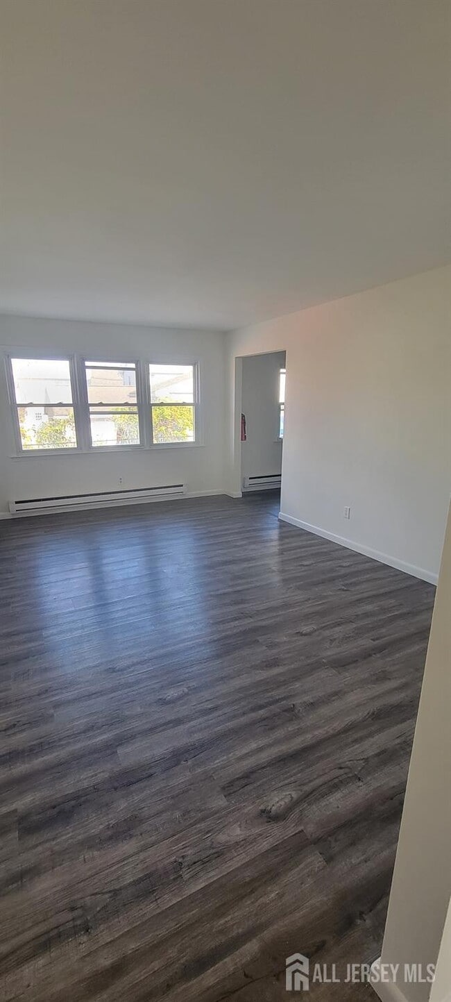 Photo - 358 Raritan St