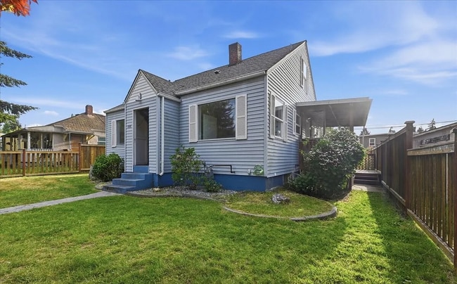 Photo - 4624 N Pearl St