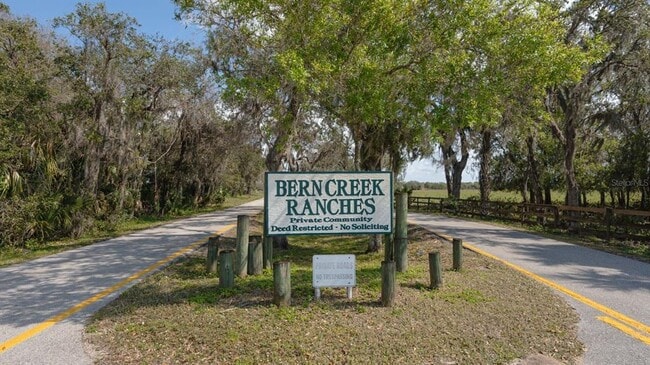 1950 Bern Creek Loop