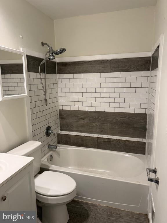 Photo - 212 Cameron St