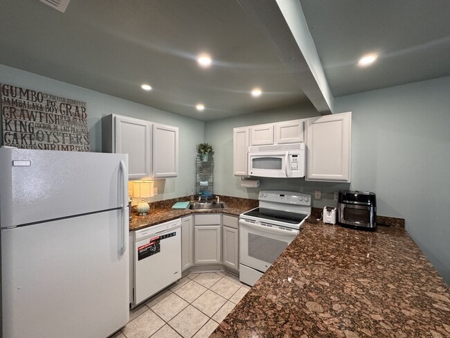 Photo - 1664 Beach Blvd