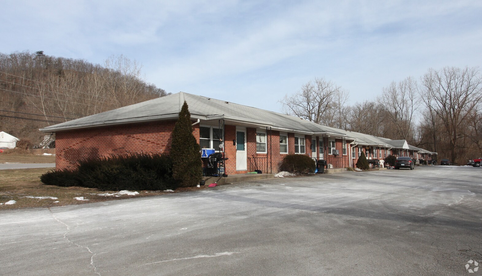 Sherwood Commons - Sherwood Commons Apartments