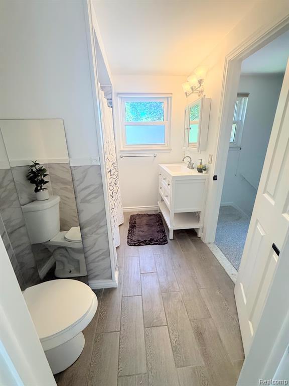 Photo - 1369 Flamingo St