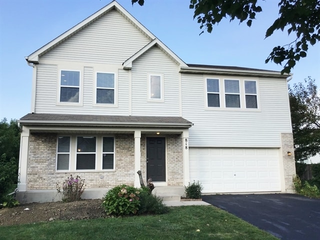 Building Photo - 818 Glen Cove Ln Rental