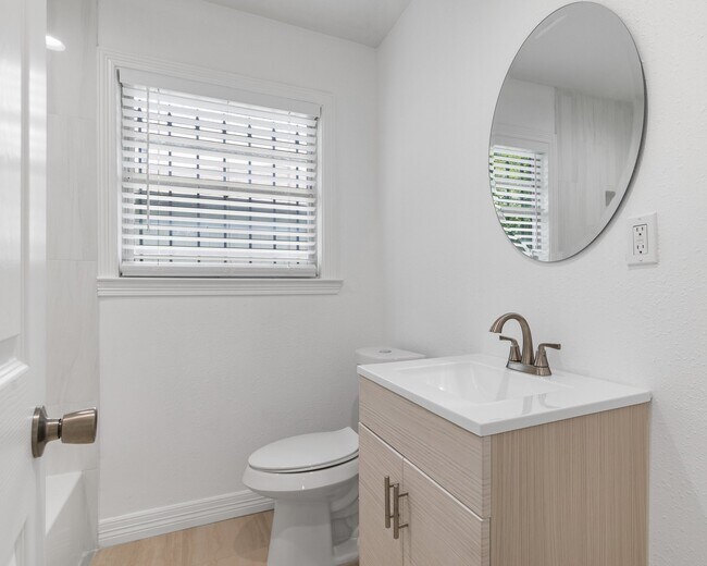 Photo - 6315 Thrush Dr