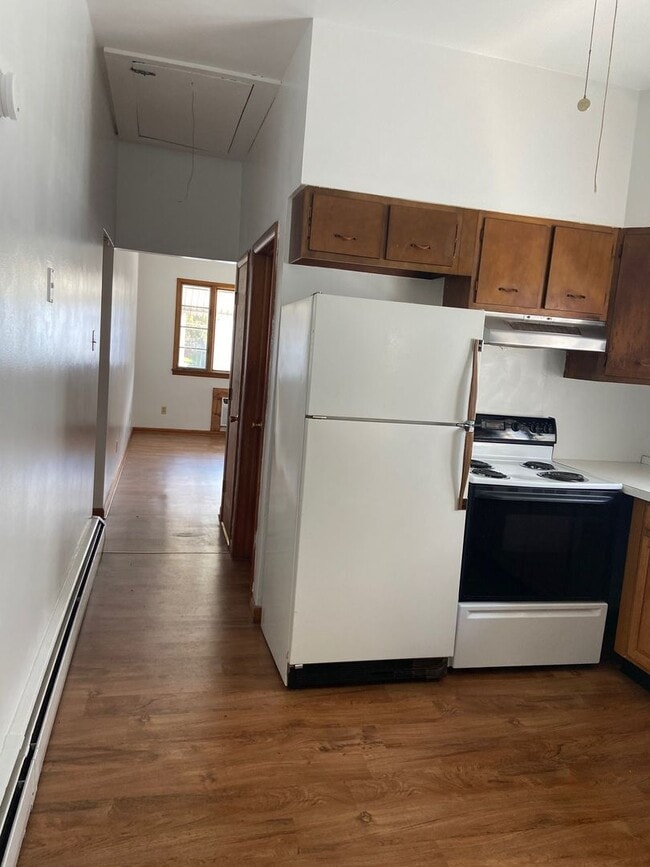 Photo - 232 W Catawissa St Unit 232 W Catawissa 2nd FL Front