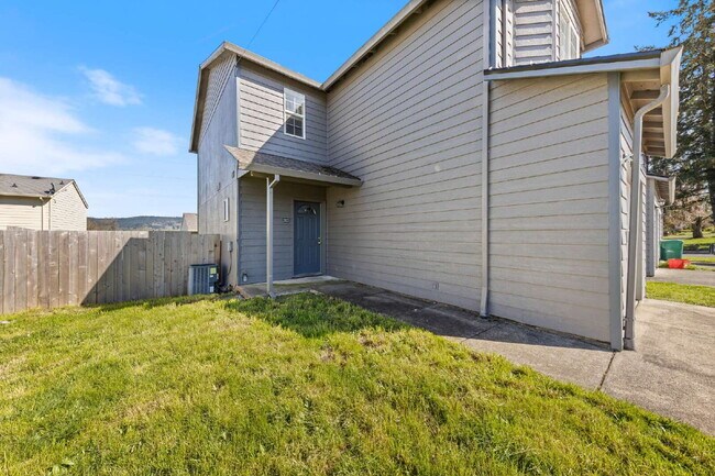 Photo - Newly Remodeled 3 bedroom Home