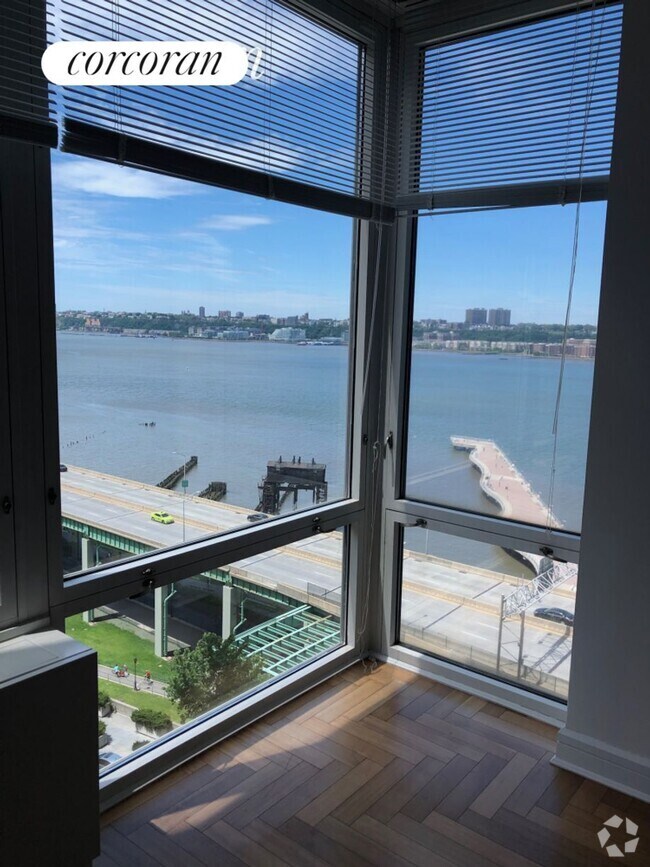 Building Photo - 220 Riverside Blvd Rental