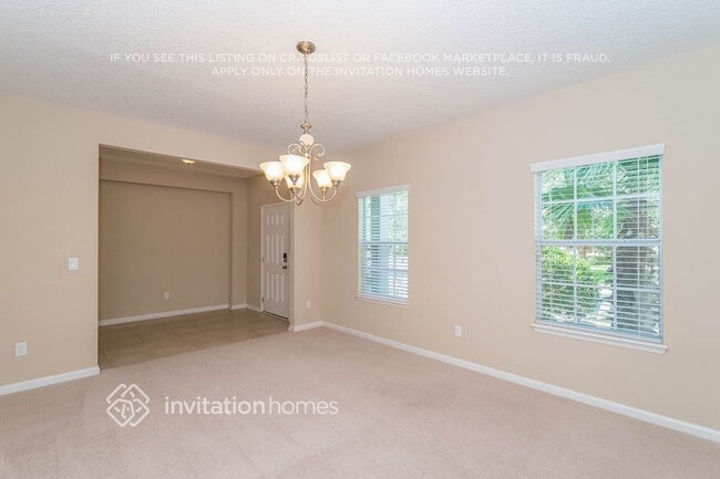 Photo - 517 Southwood Way