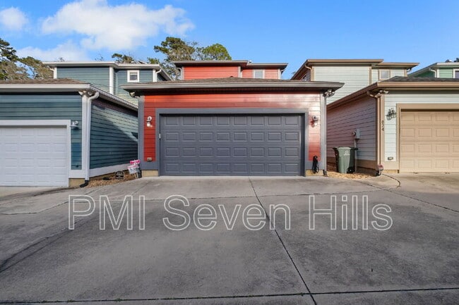 Photo - 828 N Duval St