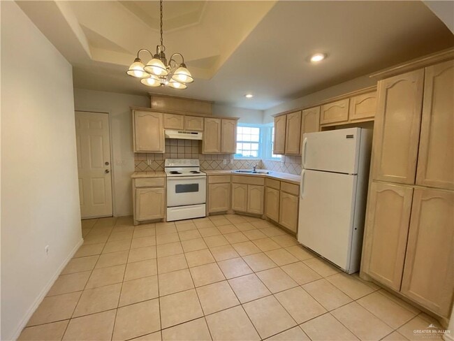 Photo - 14 West Dr Unit 1