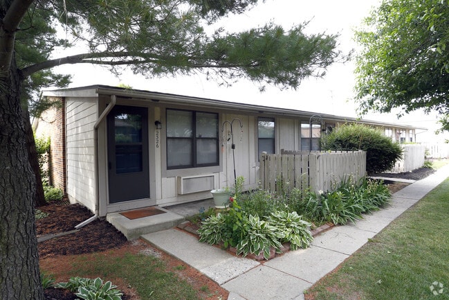 Photo - Slate Run Lebanon LLC