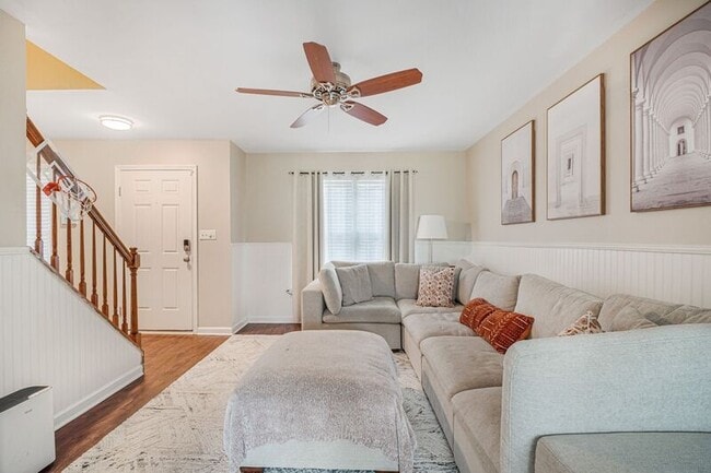 Photo - 4410 Caven Ct N