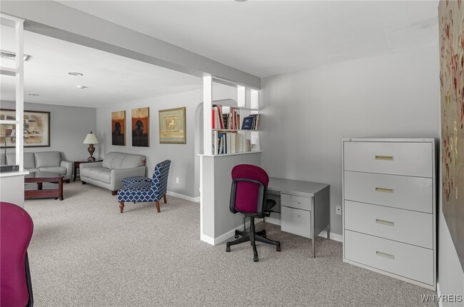 Building Photo - 273 Division St