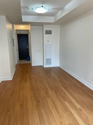 Photo - 55-1855 Bloor St E