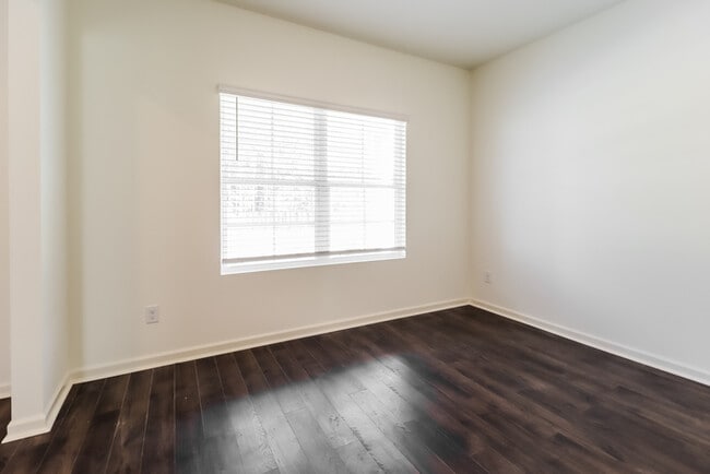 Photo - 5744 Timber Leaf Lp