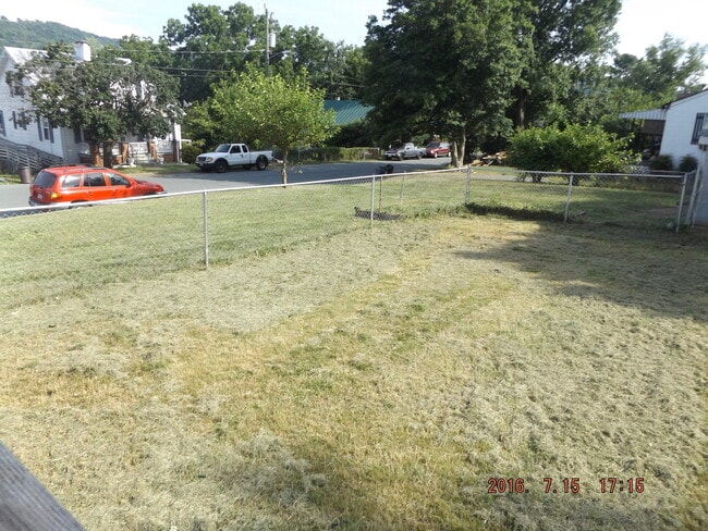 Photo - 3 BR Belmont Home with Fenced in Yard!