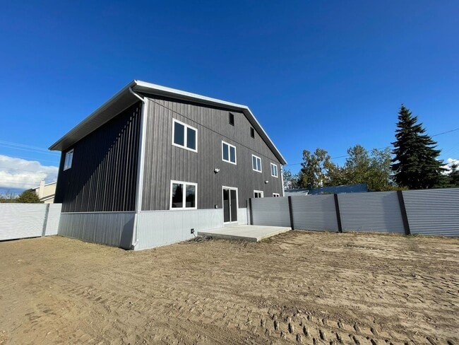 Photo - New Energy Efficient Constuction!