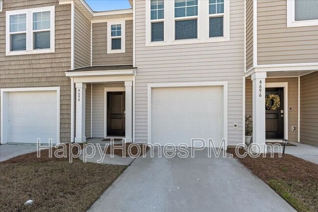 Photo - 4698 Palm View Cir