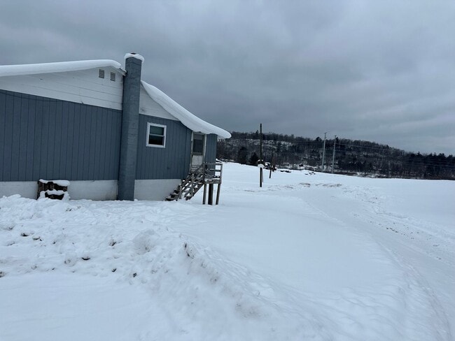 Photo - 535 State Rte 3