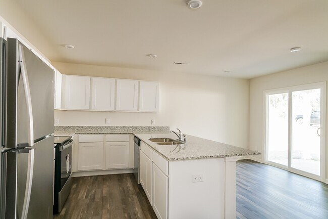 Photo - 2498 Provence Dr SE House