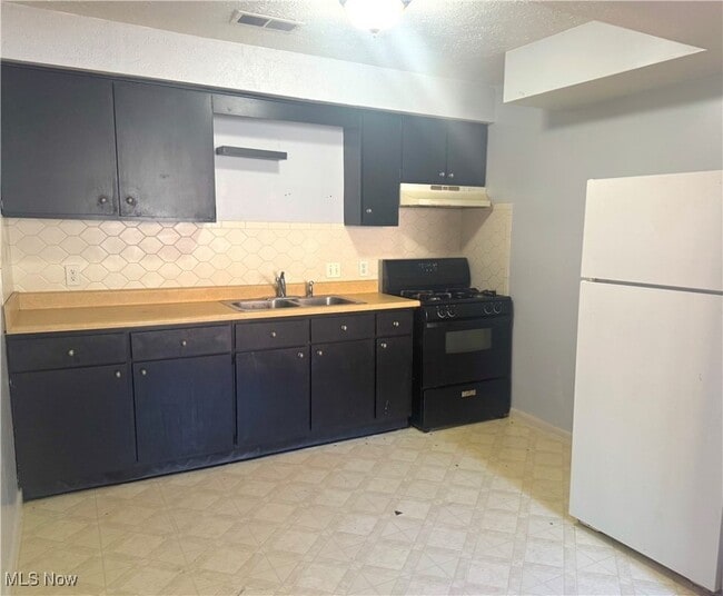 Photo - 1803 Cromwell Dr Unit 4