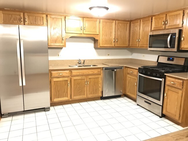 new granite counter top new sink new faucet - 3121 S Harlem Ave Unit 2N