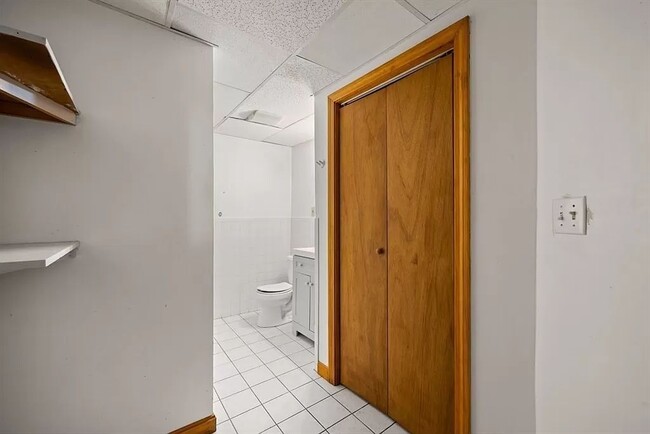 Building Photo - 36 Fitzgerald St